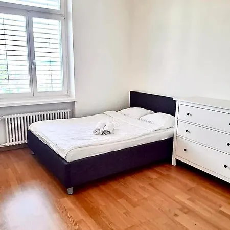 City Center Apartments With Balcony & Garden View Rigi - Self Checkin * Zúrich