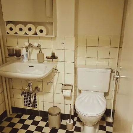 Lejlighed Center Flats With Balcony Garden View Rigi Self Checkin