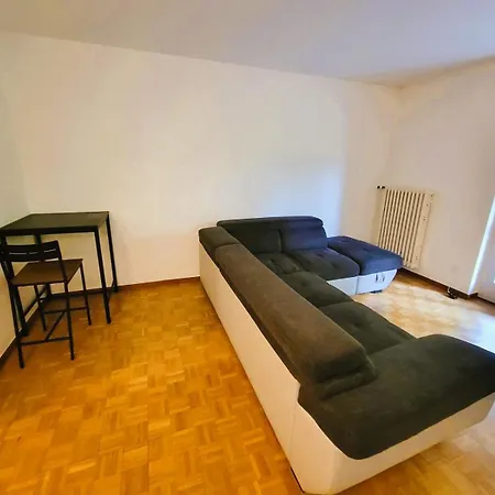 Center With Balcony & Garden View Rigi - Self Checkin شقة *