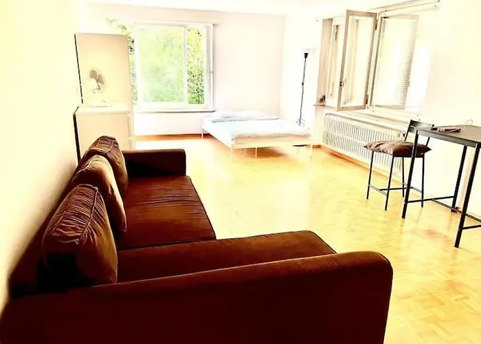 Center With Balcony & Garden View Rigi - Self Checkin زيورخ