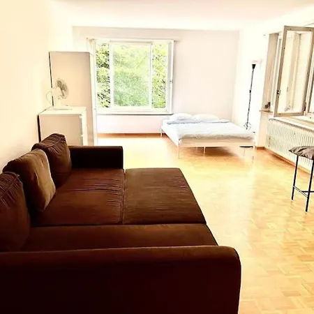 Center With Balcony & Garden View Rigi - Self Checkin Apartamento