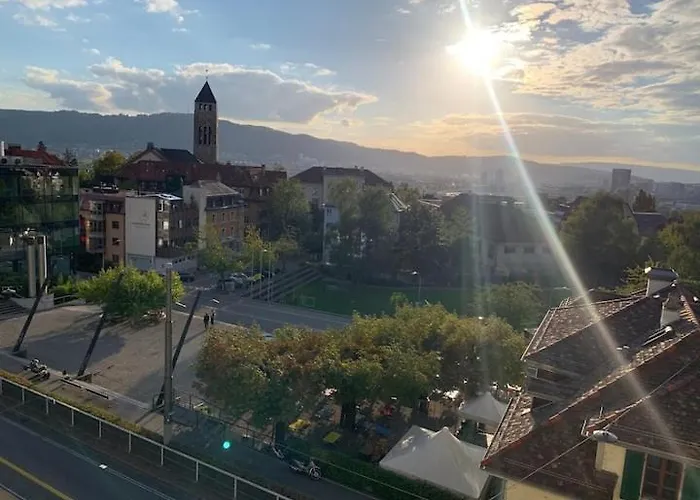 Center With Balcony & Garden View Rigi - Self Checkin Apartamento *